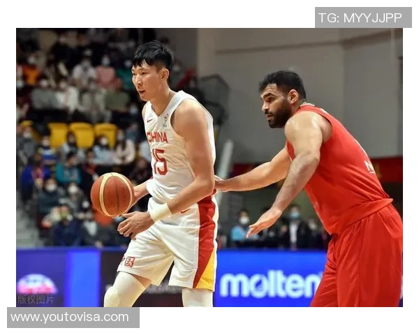 足球明星热议周琦表现引发篮球与足球跨界讨论的热潮